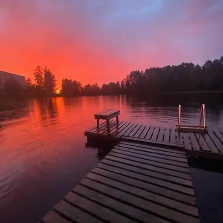 Ihastuttava Uniikki Huoneisto Porealtaalla * Sotkamo